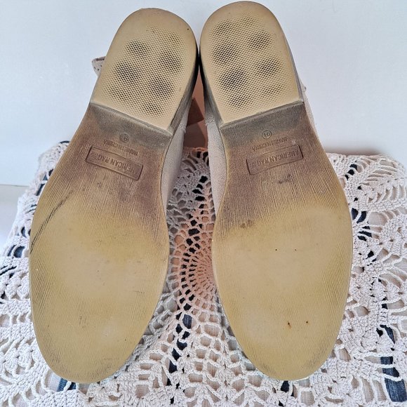 American Rag Giggi Tan Suede Western Style Low Boot Perforated Top Size 9.5 - Picture 10 of 10